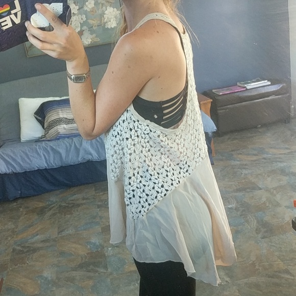 ISSI OffWhite Knit Sheer Flowy Hippie TankTop - Picture 4 of 4